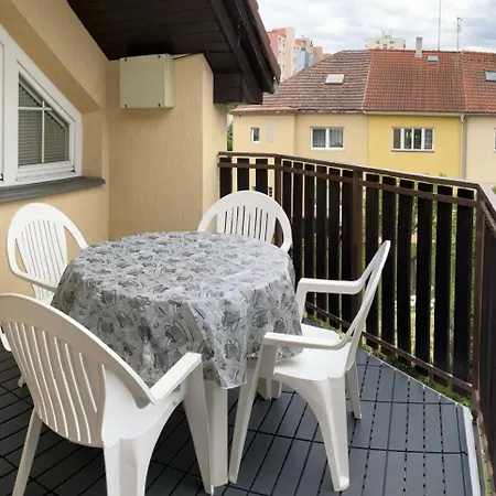 Harrison Homes 02 Terrace And Parking